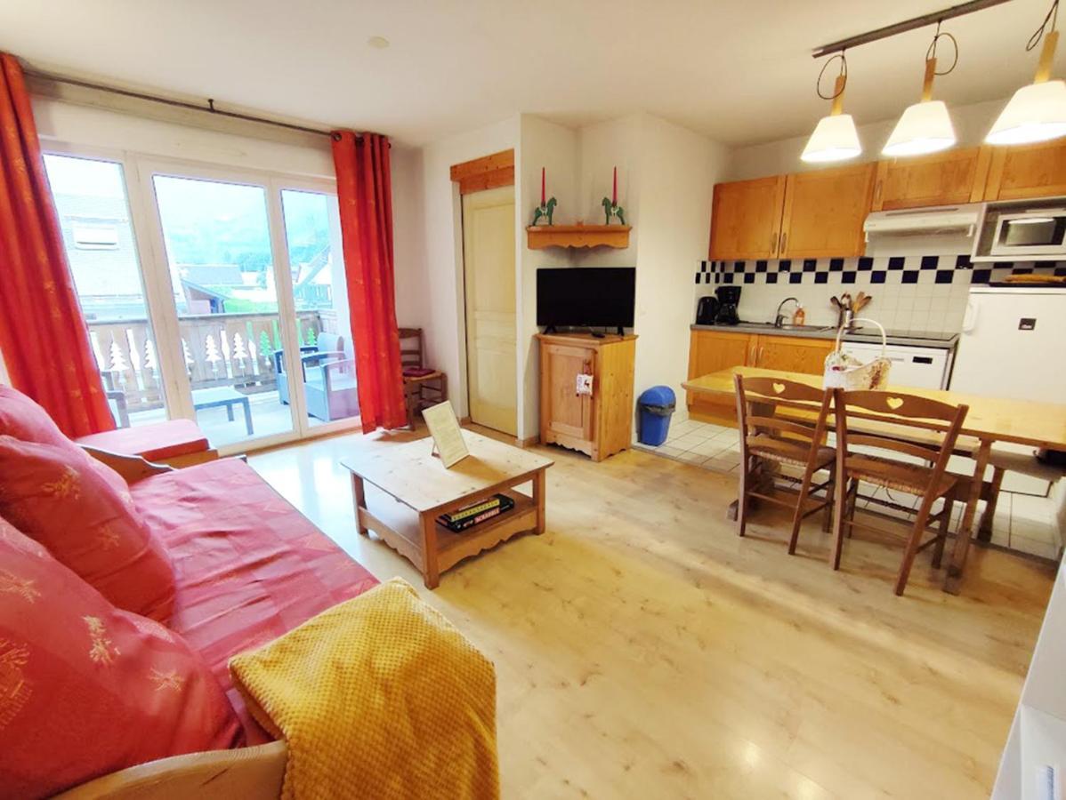 Le 102, T3 Pour 5 Personnes, Vue Montagne, Classe 2 Etoiles Nf, Parking, Piscine En Ete Bagnères-de-Luchon Exteriér fotografie