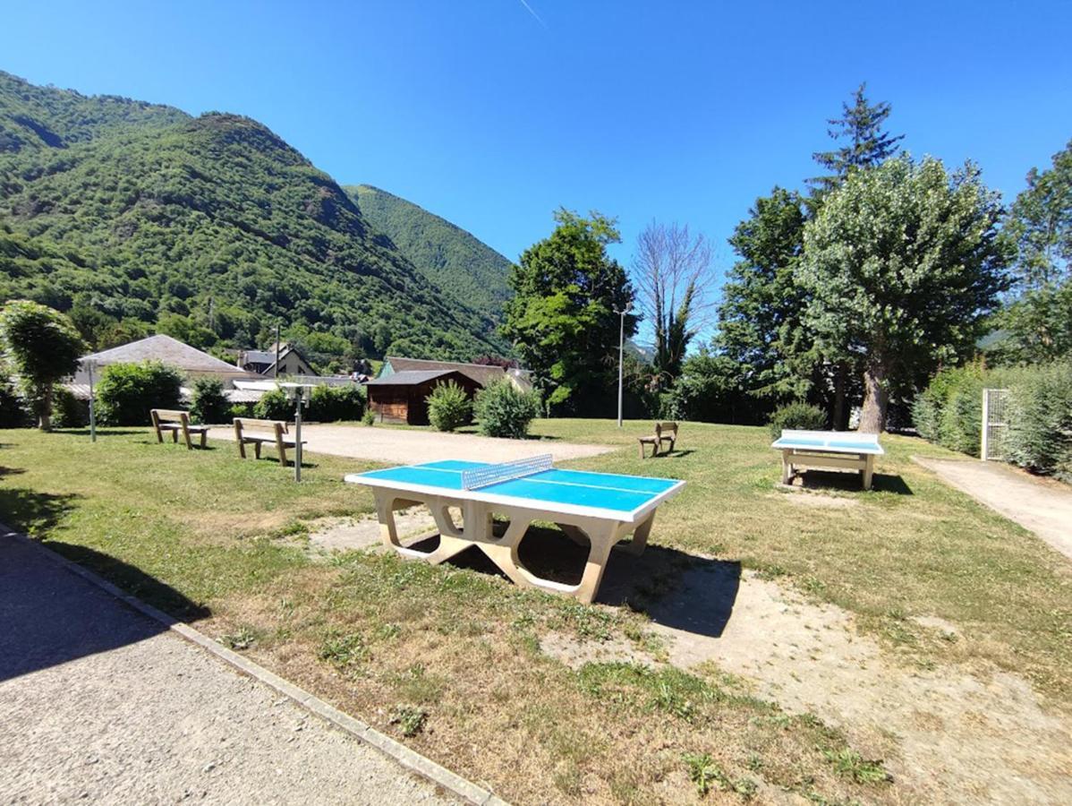 Le 102, T3 Pour 5 Personnes, Vue Montagne, Classe 2 Etoiles Nf, Parking, Piscine En Ete Bagnères-de-Luchon Exteriér fotografie